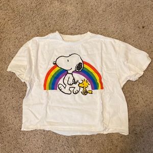 Cropped snoopy shirt